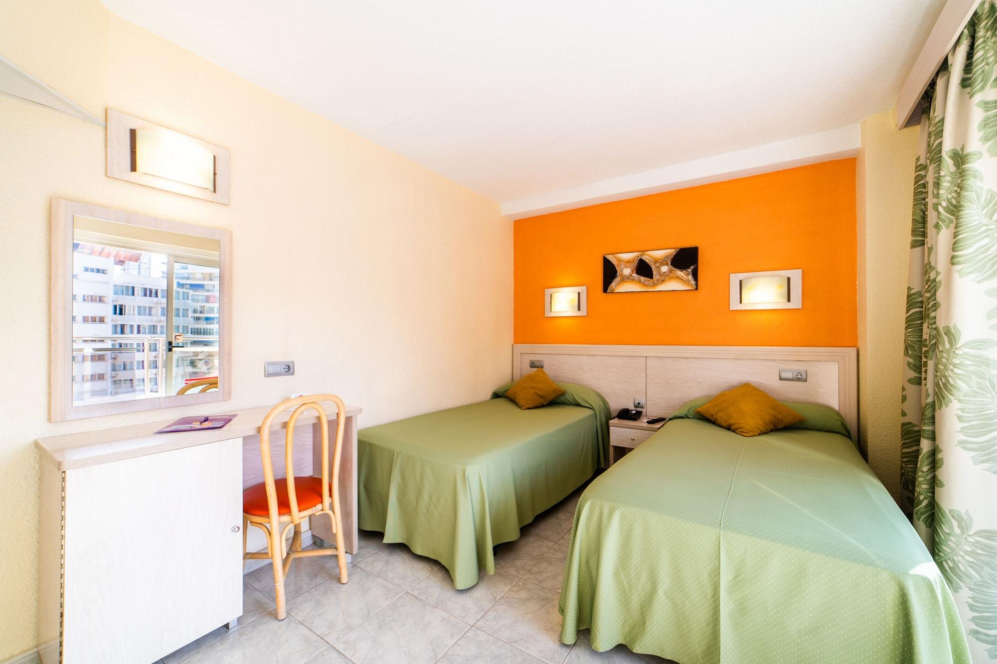 Hotel Servigroup Calypso Benidorm Buitenkant foto