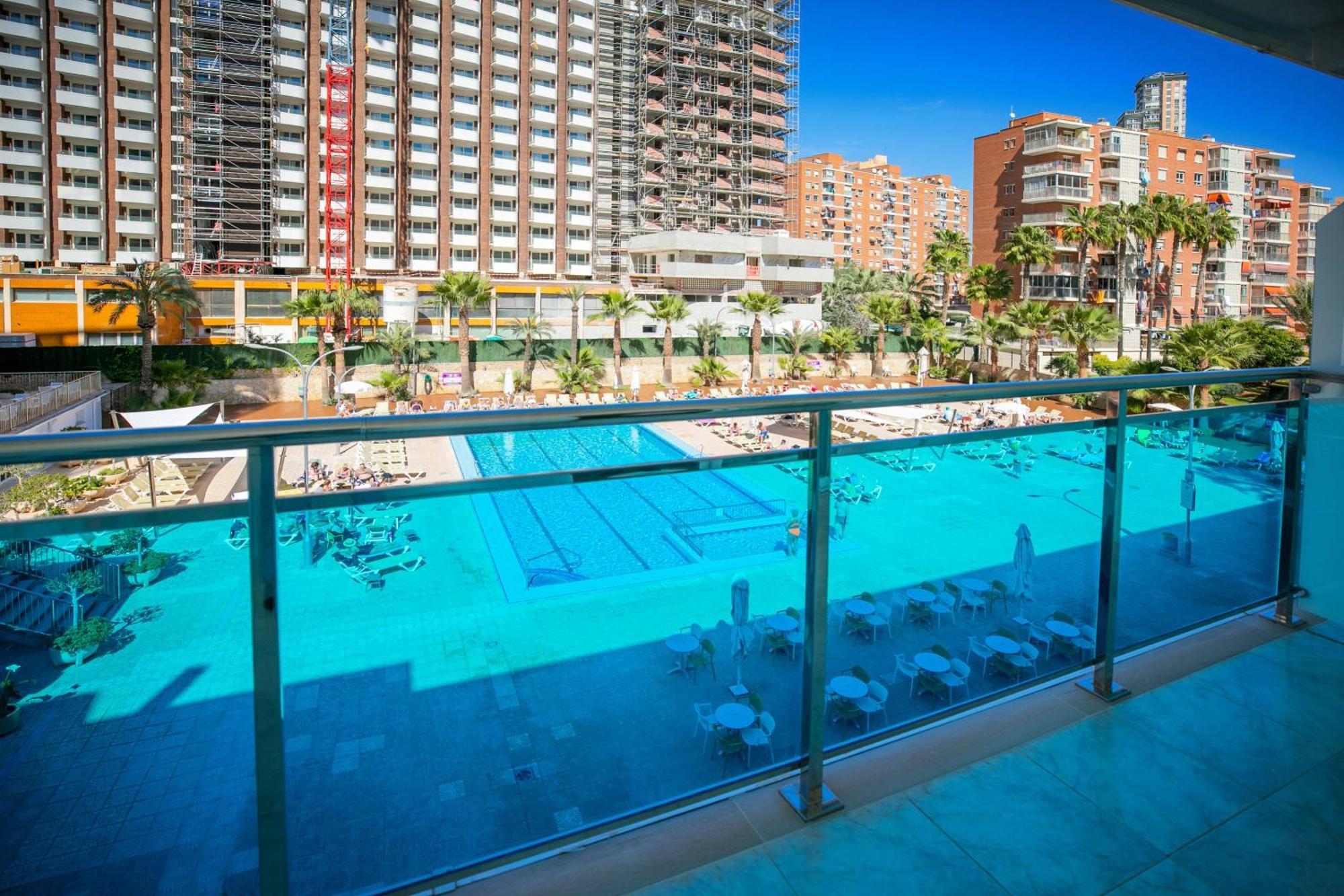Hotel Servigroup Calypso Benidorm Buitenkant foto