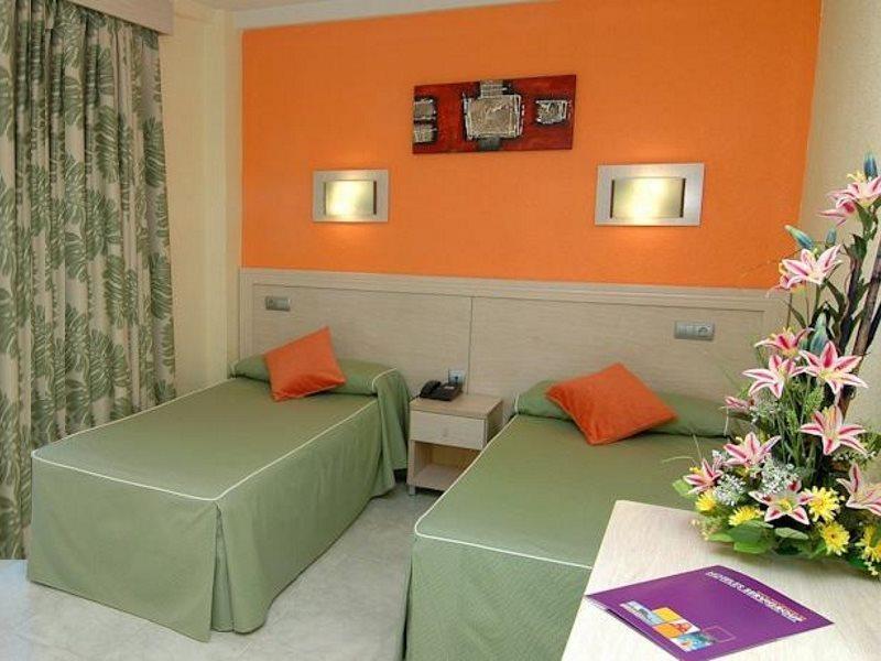 Hotel Servigroup Calypso Benidorm Buitenkant foto