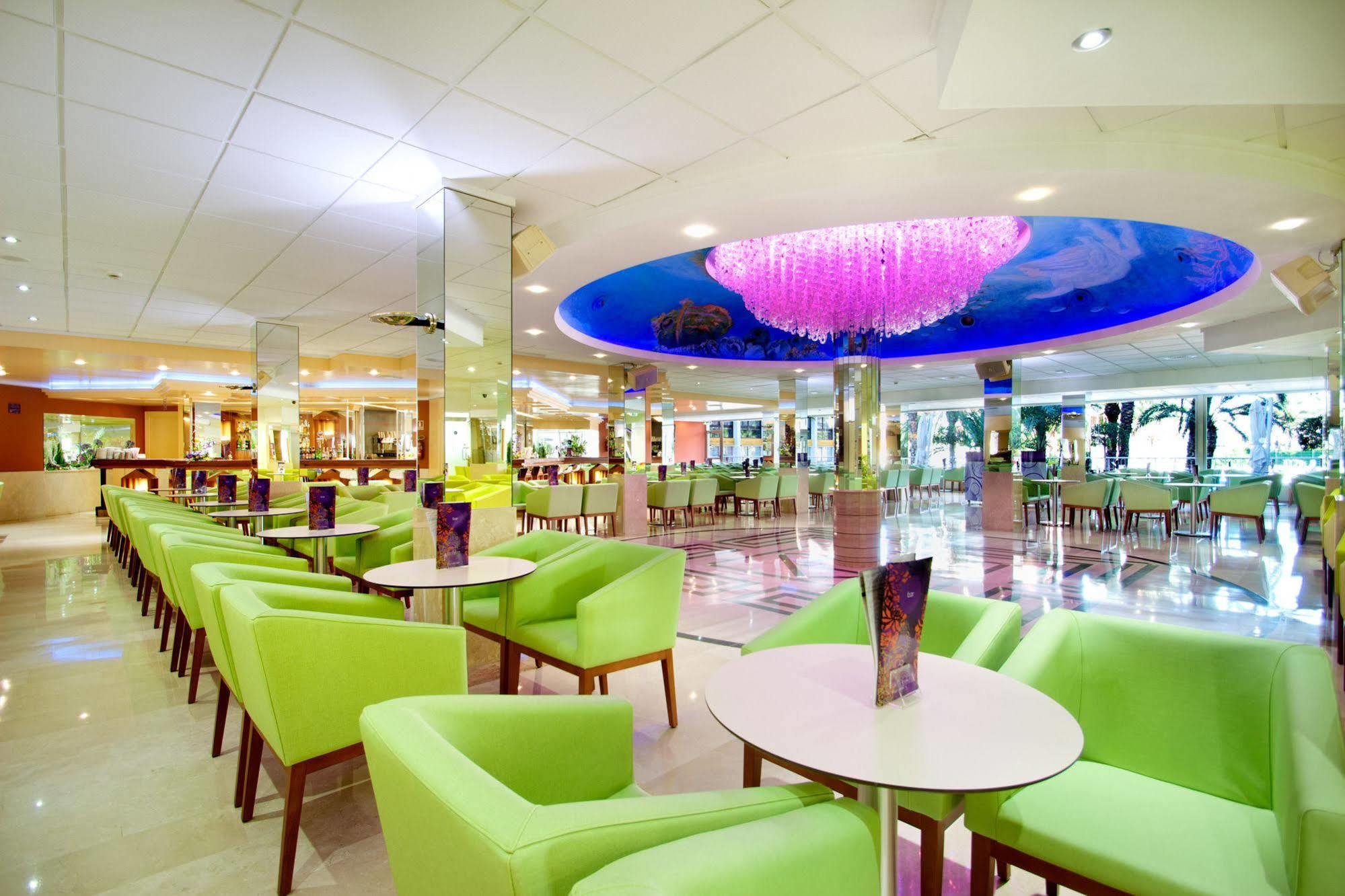 Hotel Servigroup Calypso Benidorm Buitenkant foto