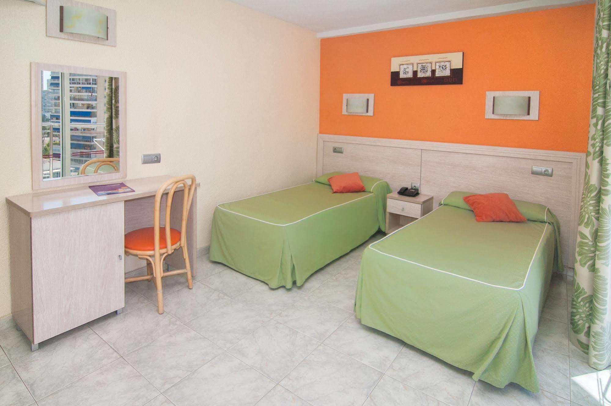 Hotel Servigroup Calypso Benidorm Buitenkant foto