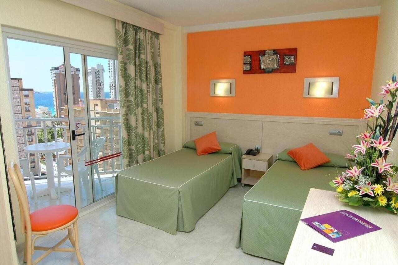 Hotel Servigroup Calypso Benidorm Buitenkant foto